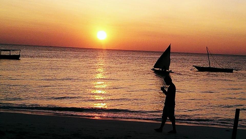 Union Beach Bungalow Nungwi Bagian luar foto