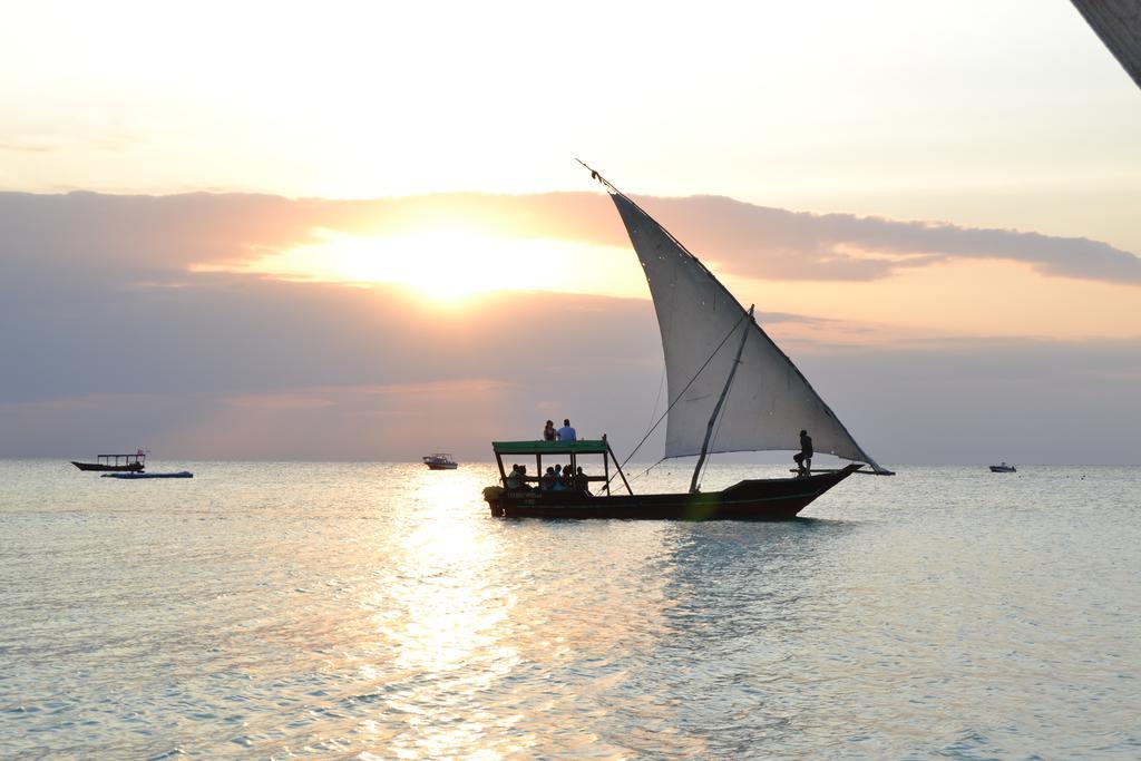 Union Beach Bungalow Nungwi Bagian luar foto