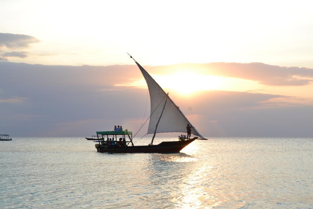 Union Beach Bungalow Nungwi Bagian luar foto