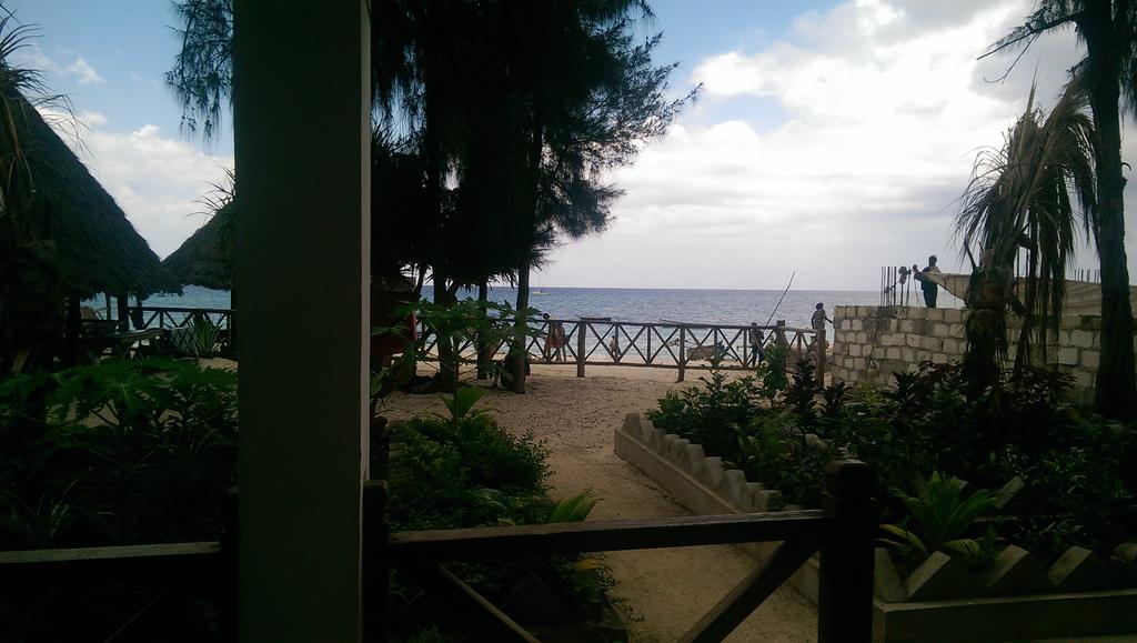 Union Beach Bungalow Nungwi Bagian luar foto