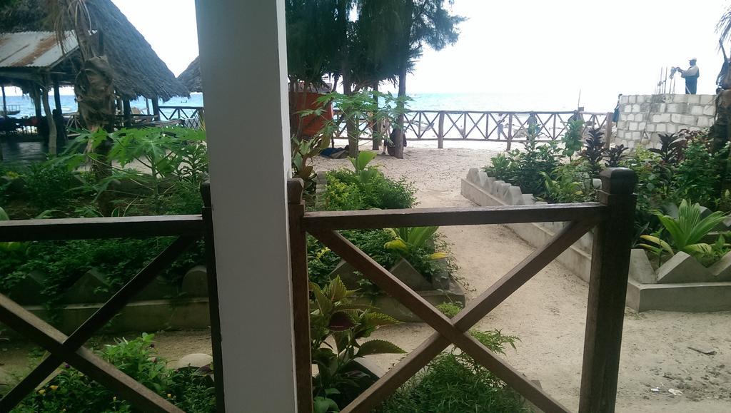 Union Beach Bungalow Nungwi Bagian luar foto